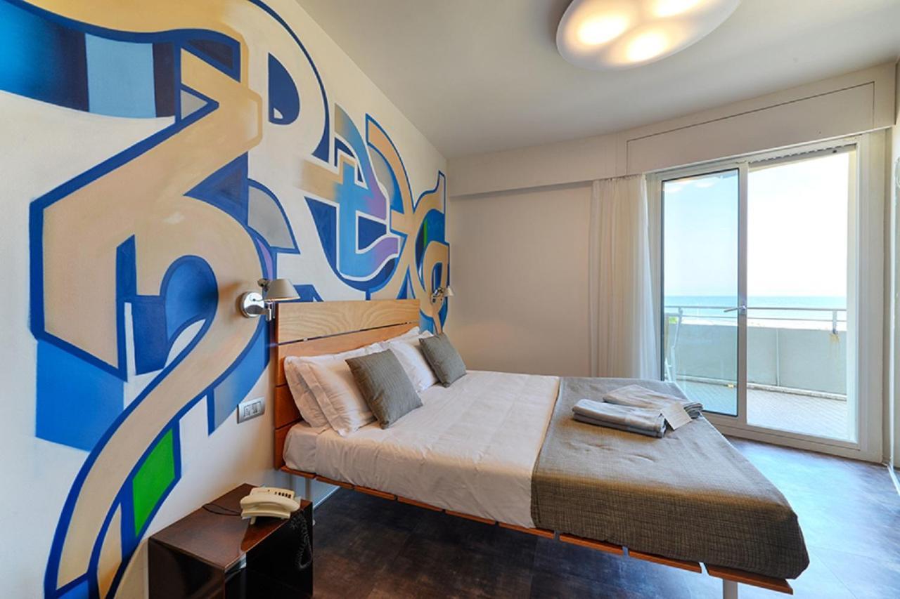 Hotel Rex - Fronte Mare Riccione Exterior photo